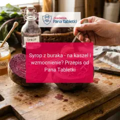 Syrop z buraka, miód i cukier trzcinowy na desce. Domowy sposób na kaszel i wzmocnienie.